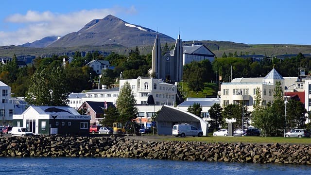 How does Akureyri compare to Reykjavík?