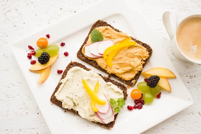 How easy is it to find vegan food in Iceland?