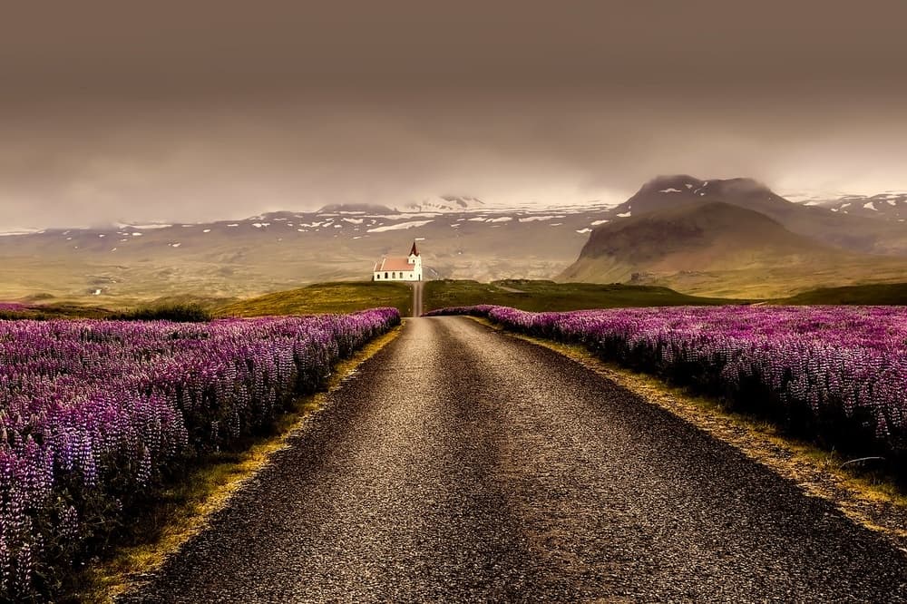 Is a rental car the best way to explore Iceland?