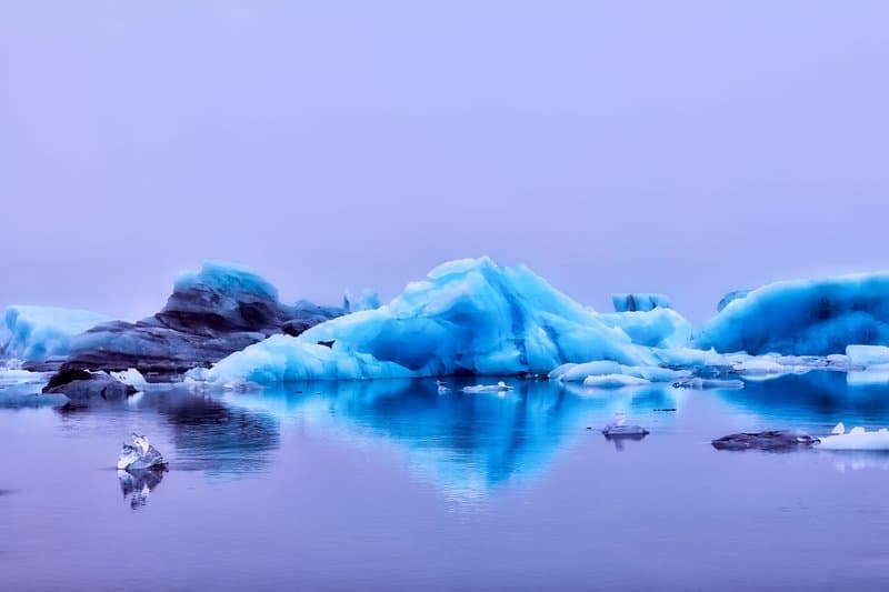 Top 5 blue and beautiful places to see in Iceland in the winter