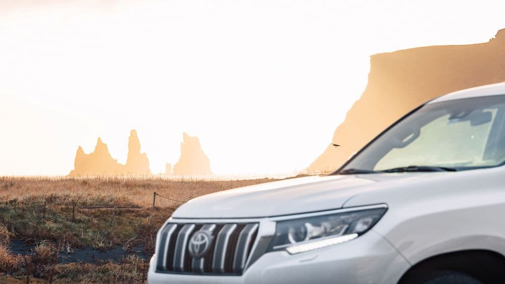 Reynisfjara in September. Toyota Land Cruisier at Reynisfjara in September.