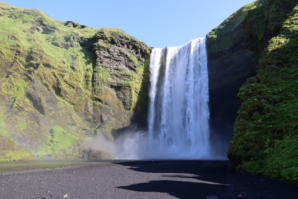 Skógafoss waterfall in summer.