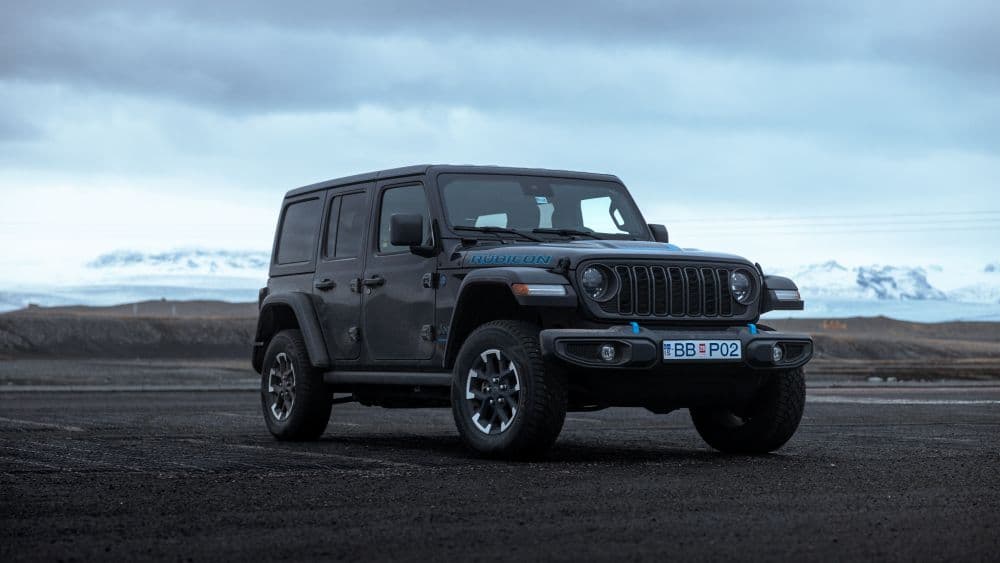 Jeep Wrangler Rubicon. Jeep Wrangler Rubicon rental car in Iceland.