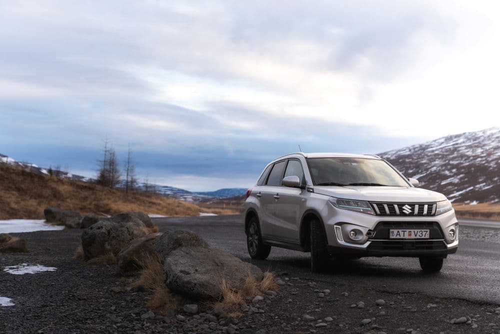 Suzuki Vitara 4x4 Suzuki Vitara rental car i Iceland.