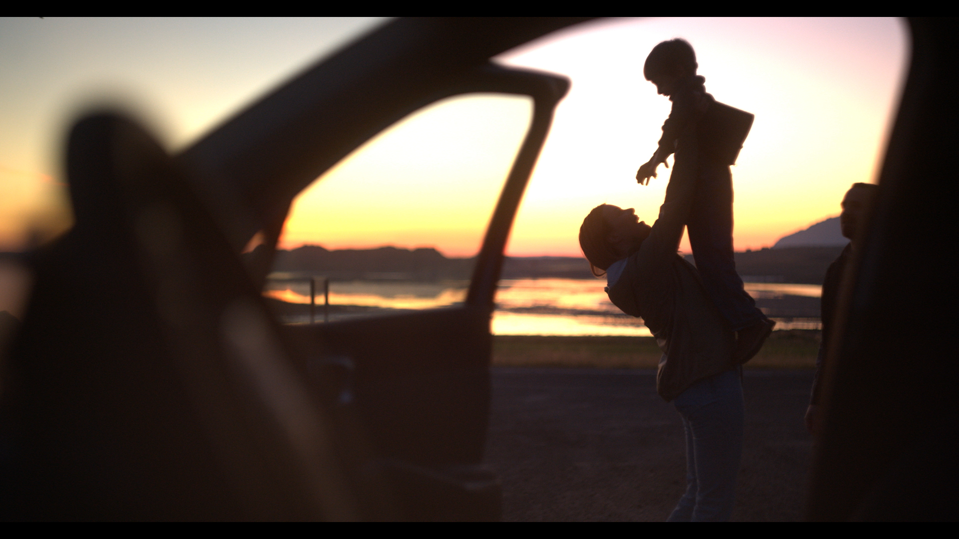 Summer family in Iceland Blue car rental.