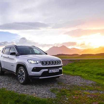 Iceland Car Rental: Guide to a Great Summer Road Trip