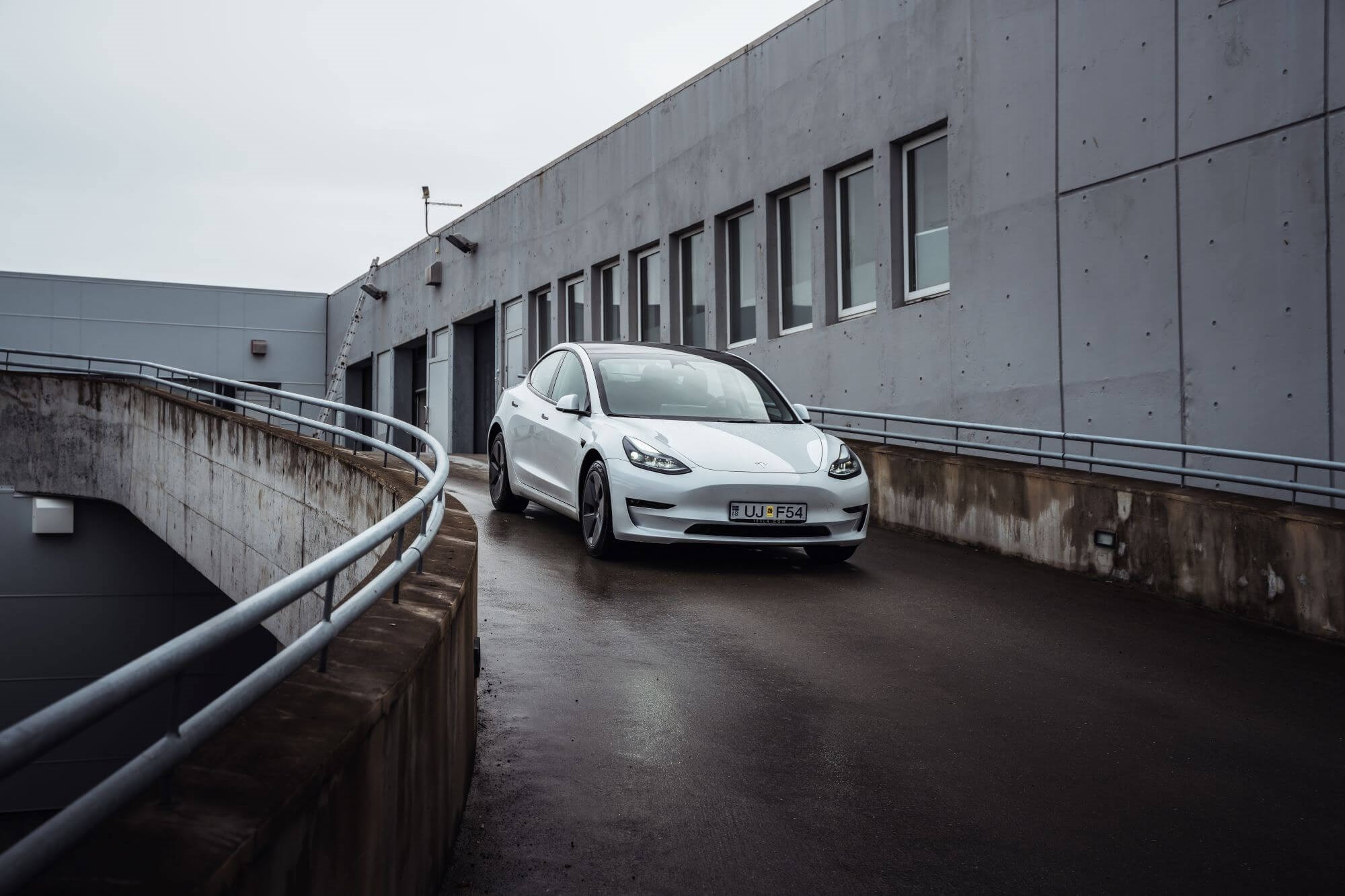 Elektroauto mieten Island: EV Guide