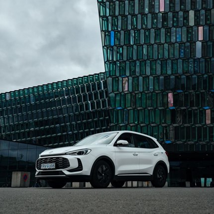 Renting an electric car in Iceland: what you need to know