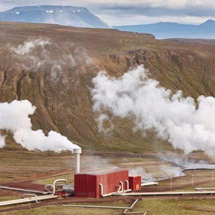 Electric cars and clean energy in Iceland: an EV travel guide