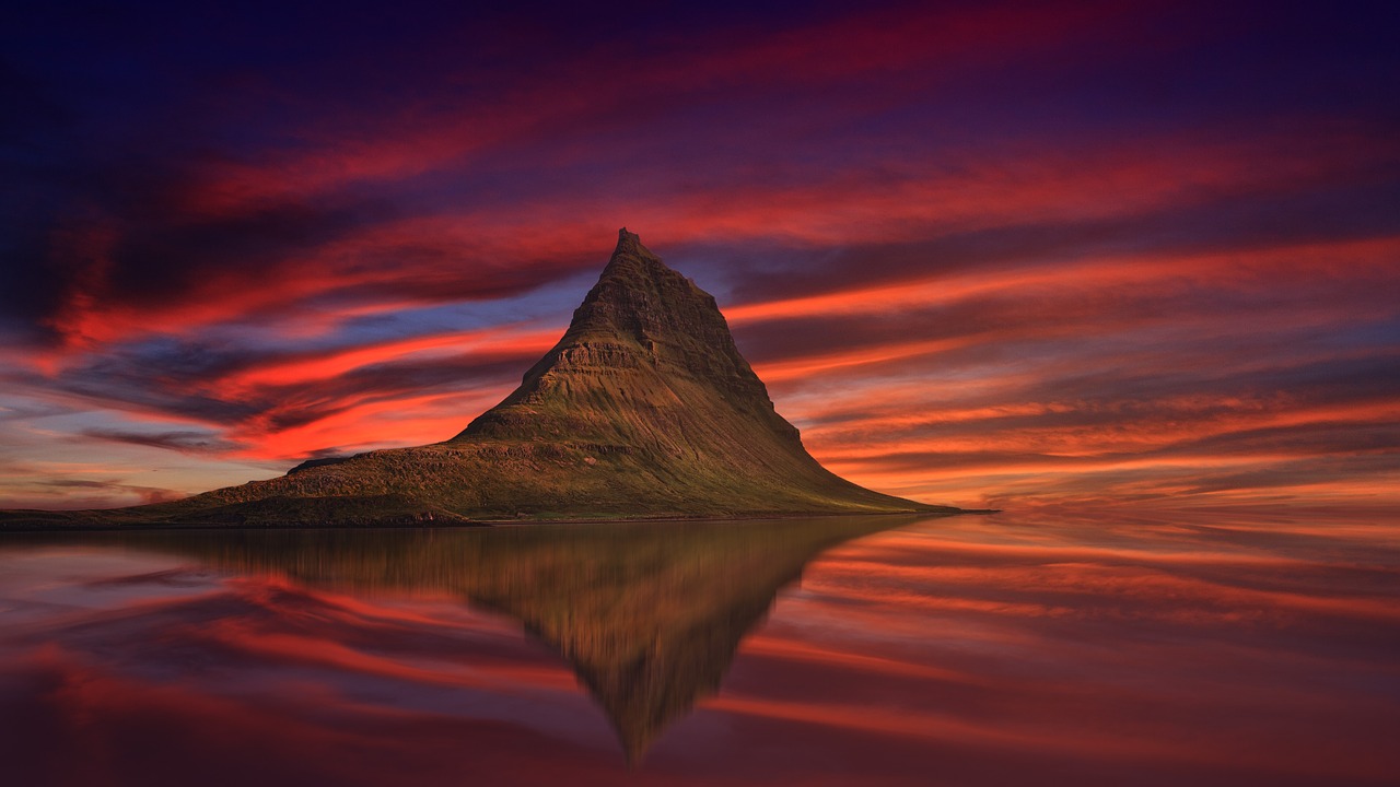 Mount Kirkjufell