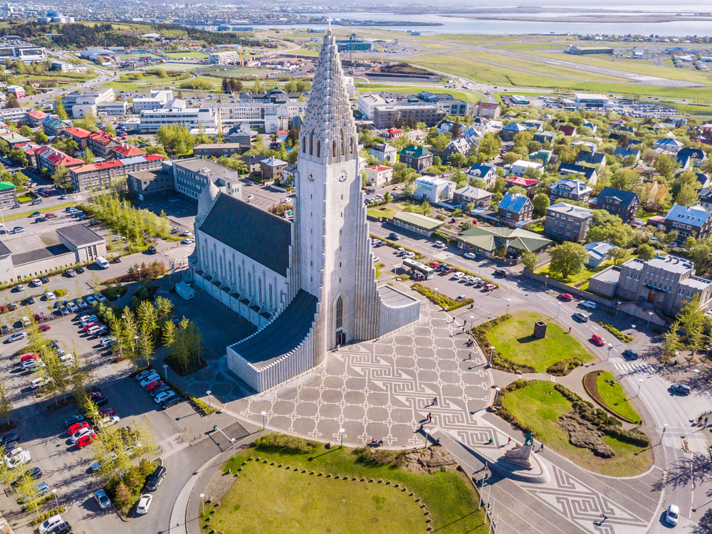 Renting a car in Reykjavík: A complete guide for travelers