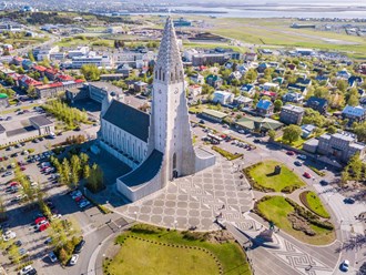 Renting a car in Reykjavík: A complete guide for travelers