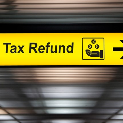 Iceland Travel Tips: Taxes, VAT Refunds, & Ways to Save