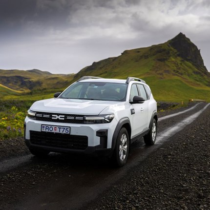 Renting a car in Iceland for a week: What to plan and budget